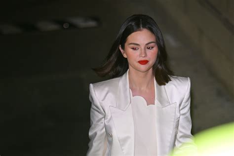Selena Gomez .